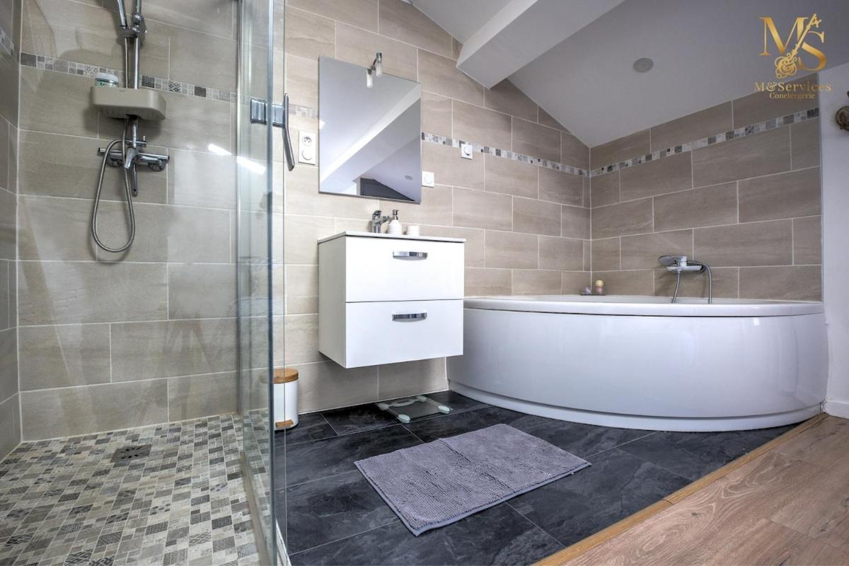 Charm And Elegance T2 In The Heart Of Riberac